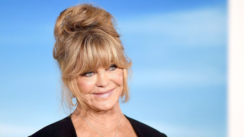 Goldie Hawn hält sich mit Trampolinspringen fit. (Archivbild) Foto: Richard Shotwell/Invision/AP/dpa