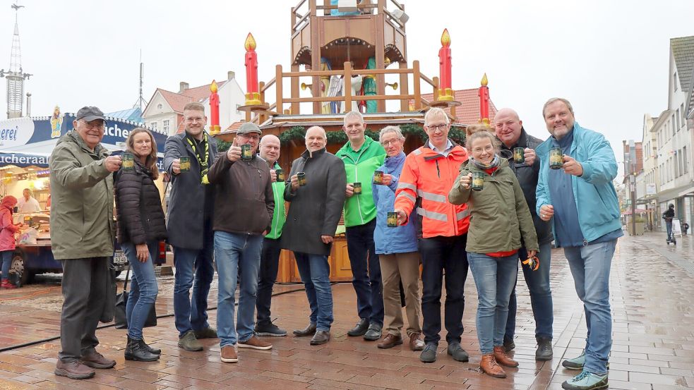 Die Organisatoren von Stadtverwaltung, Stadtmarketing, Verkehrsverein, Kaufmännischem Verein und örtlichen Vereinen freuen sich auf den Weihnachtszauber. Foto: Axel Wittich