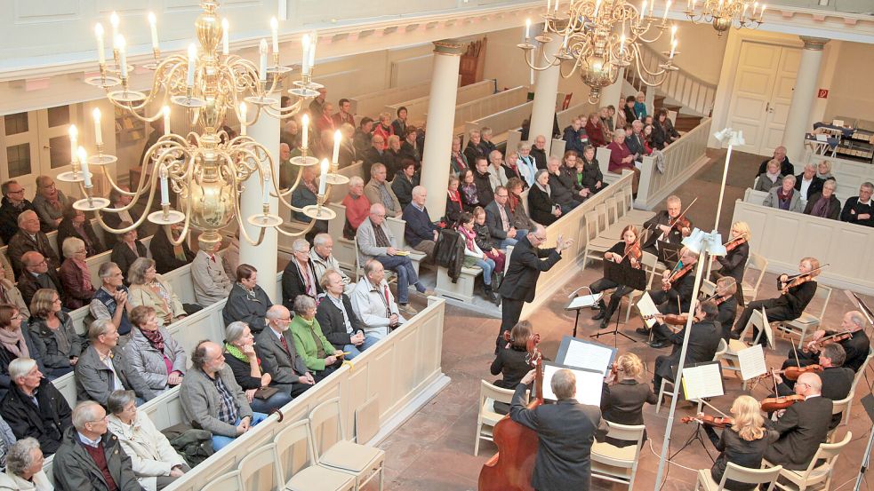 Das Kammerorchester tritt nicht zum ersten Mal in der Auricher Lambertikirche auf. Foto: Romuald Banik/Archiv