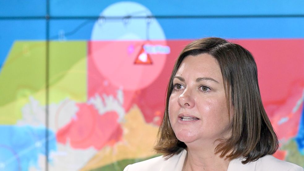 Australiens Katastrophenschutzministerin Kristy McBain warnte vor der zerstörerisch Kraft von Zyklon „Fina“. Foto: Lukas Coch/AAP/dpa