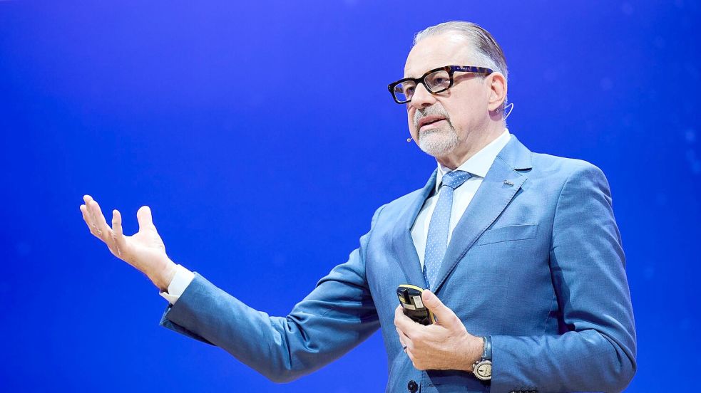 Josef Aschbacher möchte das Budget deutlich aufstocken. (Archivbild) Foto: Annette Riedl