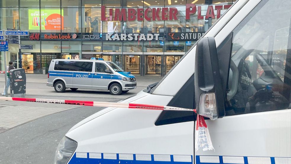 Wegen einer Drohung war das Einkaufszentrum in der Innenstadt von Essen vollständig geräumt worden. (Archivbild) Foto: Florentine Dame/dpa