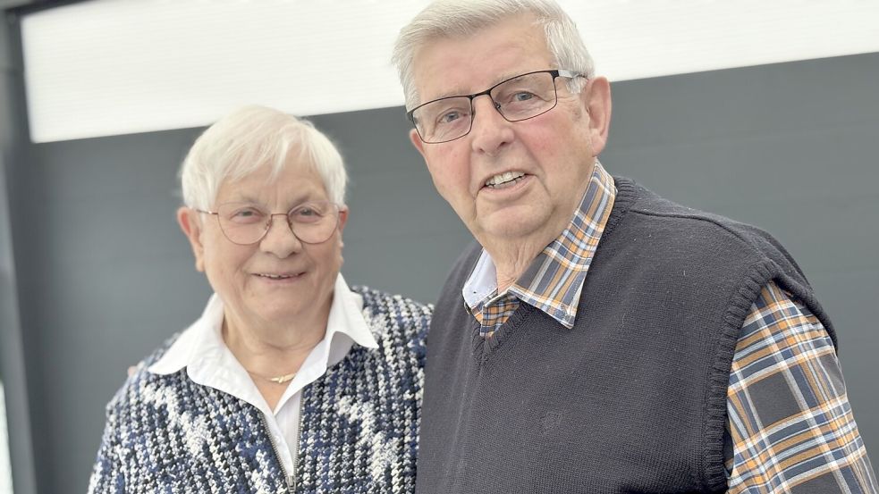 Feiern diamantene Hochzeit: Hertha und Arnold Reuwsaat. Foto: Stephanie Schuurman
