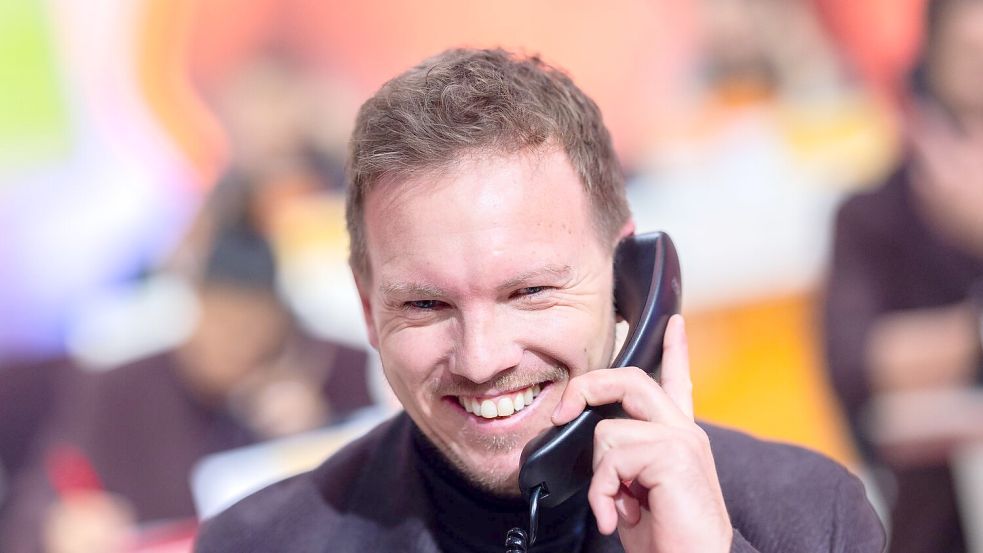 Julian Nagelsmann kann sich über die Bestätigung für den besten WM-Lostopf freuen. Foto: Rolf Vennenbernd