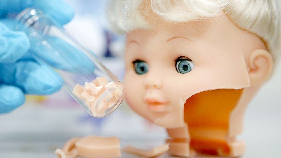 Neue EU-Regeln sollen potenziell gefährliche Spielzeuge schneller vom Markt holen. Foto: dpa/Rolf Vennenbernd