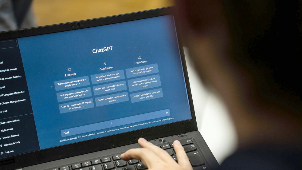 Drei Jahre nach der Premiere von ChatGPT nutzen zwei Drittel der Menschen in Deutschland Anwendungen generativer Künstlicher Intelligenz. (Symbolbild) Foto: Frank Rumpenhorst
