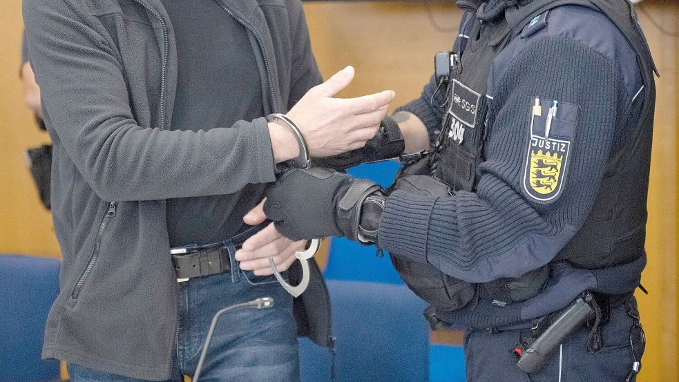 Der Mann soll innerhalb von nur 75 Sekunden 23 Schüsse abgegeben haben. (Archivbild) Foto: -