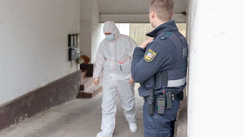 Der Gerichtsvollzieher trug keine Schutzweste. Foto: Brandon Lee Posse/dpa