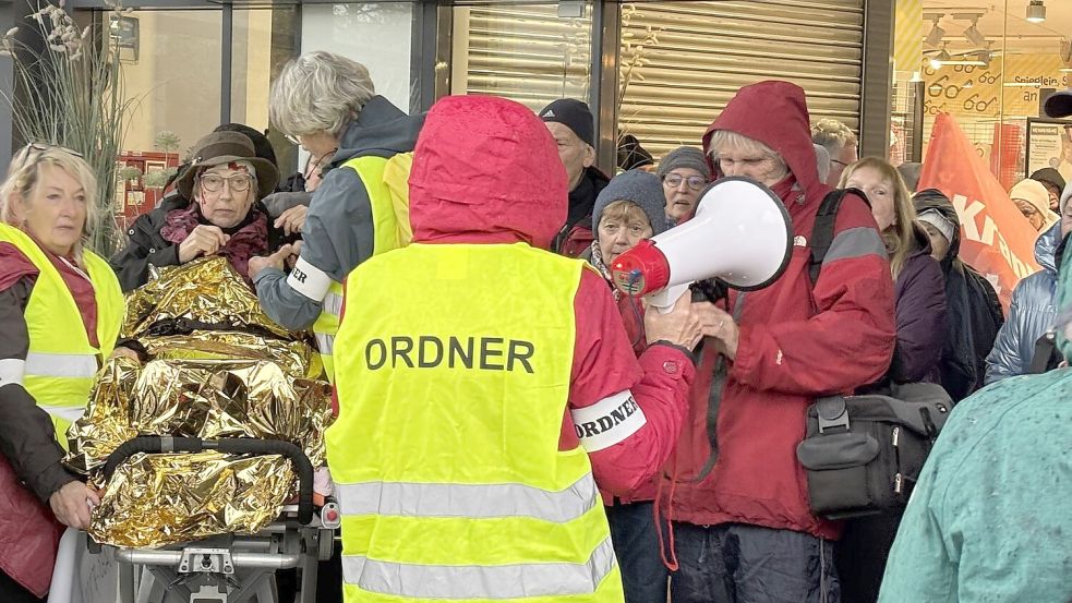 Die Demo begann am Norder Tor. Foto: Lasse Paulsen