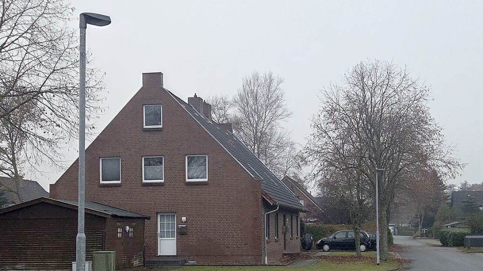 Morgens kommen an diesen beiden Laternen viele Schulkinder vorbei. Wenn die nicht funktionieren, ist das ein Problem. Foto: privat