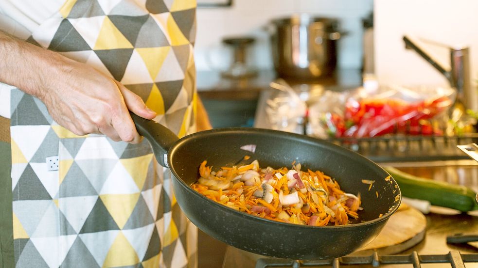 Was den Deutschen auf den Tisch kommt, soll vor allem schmecken. Foto: IMAGO/Natalia Deriabina