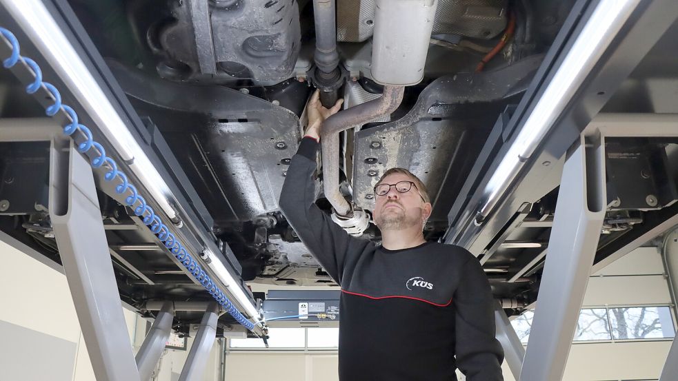 Gerwin Weerts schätzt die guten Arbeitsbedingungen in der neuen Prüfhalle.