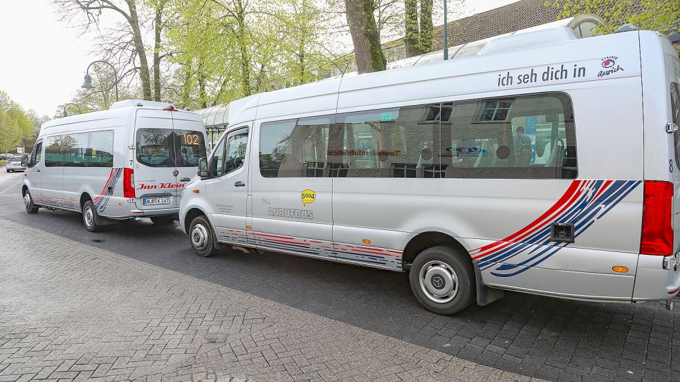 Die Lücke zwischen dem im Sommer ausgelaufenen Anrufbus und dem nächsten Auricher ÖPNV-Angebot wird wohl länger werden als gehofft. Foto: Romuald Banik