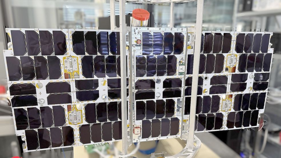 Der erste neue Empfänger des Tierbeobachtungsprojekts „Icarus“ ist ins All geflogen. Foto: OroraTech/dpa