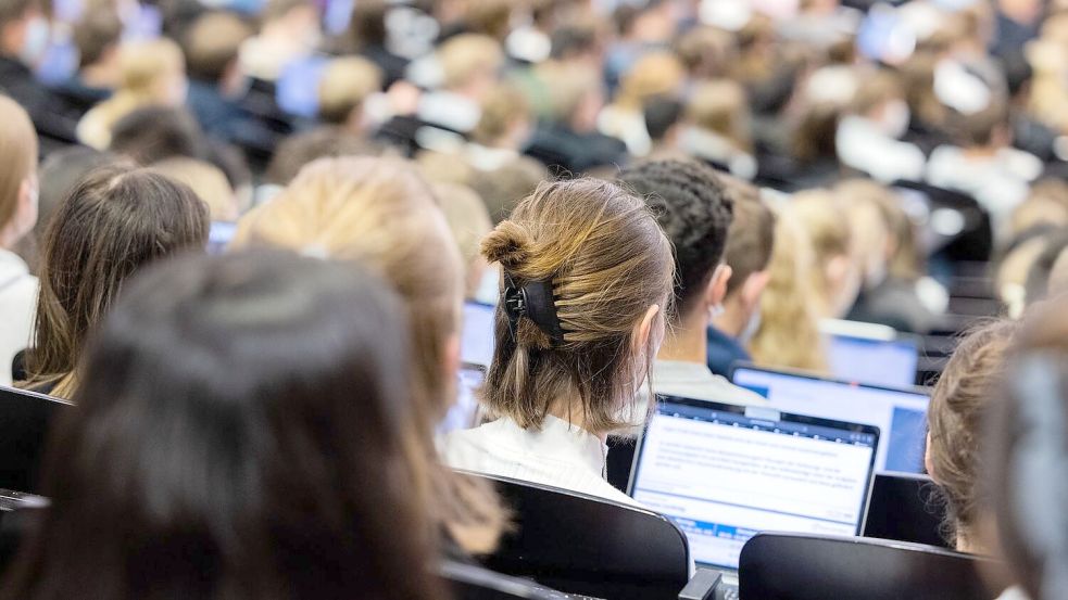 Es hält sich hartnäckig der Vorwurf, an Universitäten würden sich die Studenten in Echokammern zurückziehen. Unser Gastautor Erwin Huber kann das nicht bestätigen, er hat dort ganz neue Perspektiven entwickelt. Foto: dpa/Rolf Vennenbernd