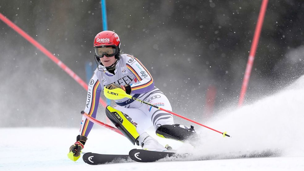 Lena Dürr fuhr im zweiten Durchgang in Copper Mountain noch auf Rang zwei vor. Foto: Robert F. Bukaty/AP/dpa