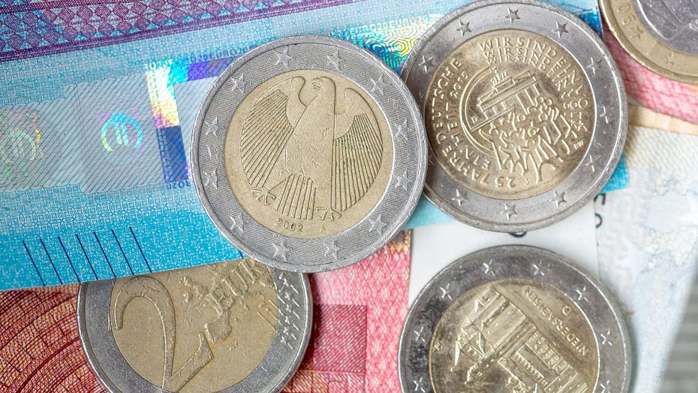 Bulgarien ersetzt die bisherige Landeswährung Lew ab 2026 mit dem Euro. (Symbolbild) Foto: Fernando Gutierrez-Juarez/dpa