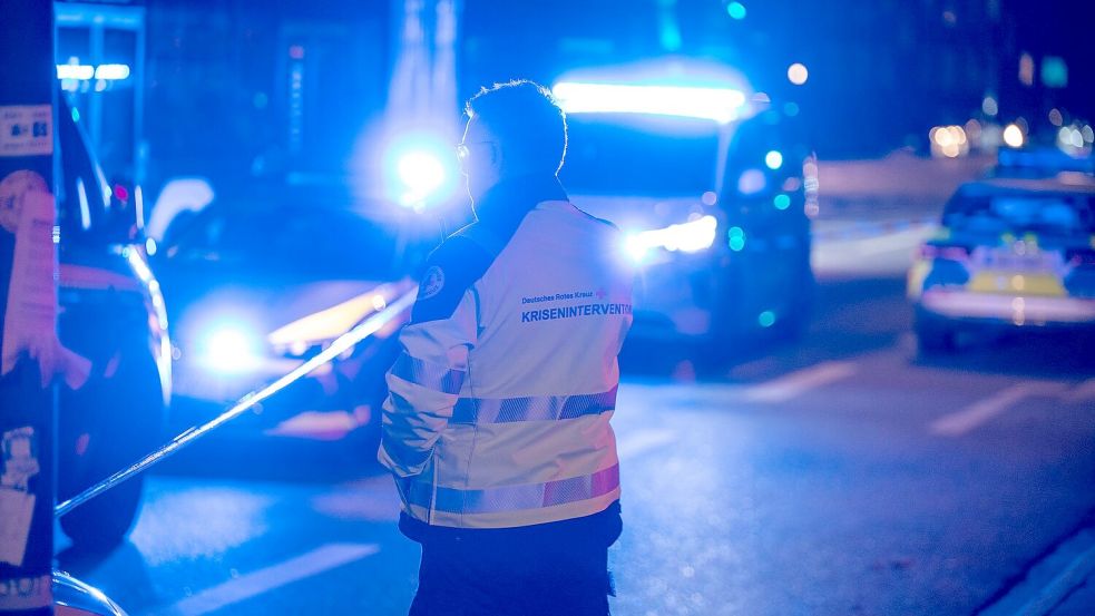 Der Einsatz der Polizei lief am Abend noch. Foto: Rene Schr�der/News5/dpa