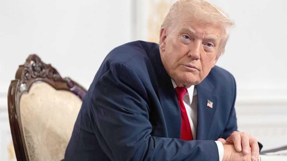 Immer wieder gibt es Stimmen, die den Gesundheitszustand des US-Präsidenten Donald Trump anzweifeln. Nun äußert sich sein Leibarzt. Foto: dpa/AP/Alex Brandon