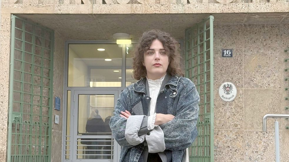 Für einen Biss in den Po eines Kollegen muss die Schauspielerin Anna Werner Friedmann 2.100 Euro Geldbuße bezahlen. Foto: Matthias Röder