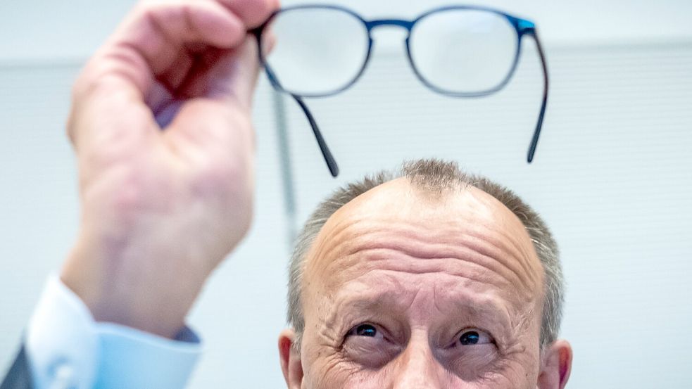 Noch drei Tage vis zur Entscheidung: Wenn man so weit in die Zukunft schauen könnte... Foto: Michael Kappeler/dpa