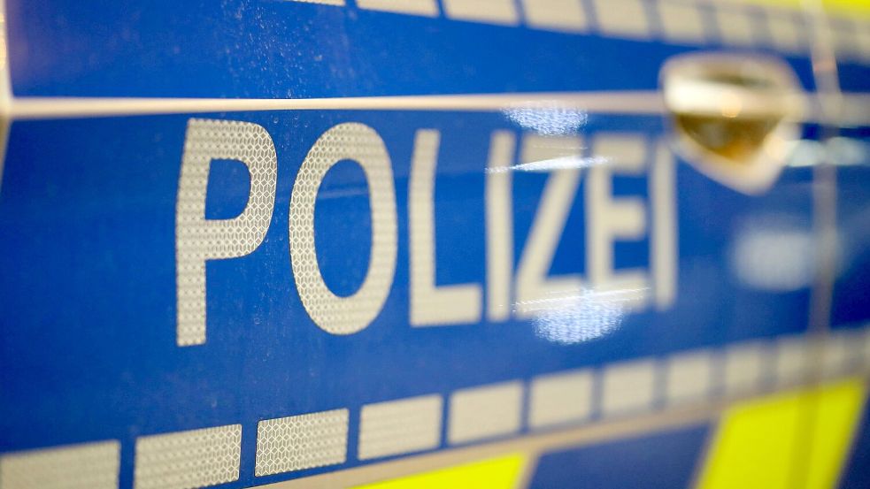 Die Polizei sucht Zeugen nach einem Einbruch in einen Bremer Drogeriemarkt. Foto: imago images / Maximilian Koch