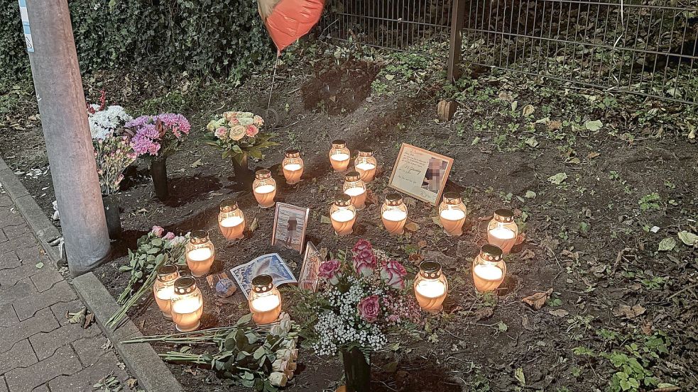 An der Ampel nahe dem Krähennestergang auf der Von-Jhering-Straße in Aurich ereignete sich der tragische Unfall. Der verunglückte Jugendliche hätte inzwischen seinen 17. Geburtstag gefeiert. Foto: Karin Böhmer