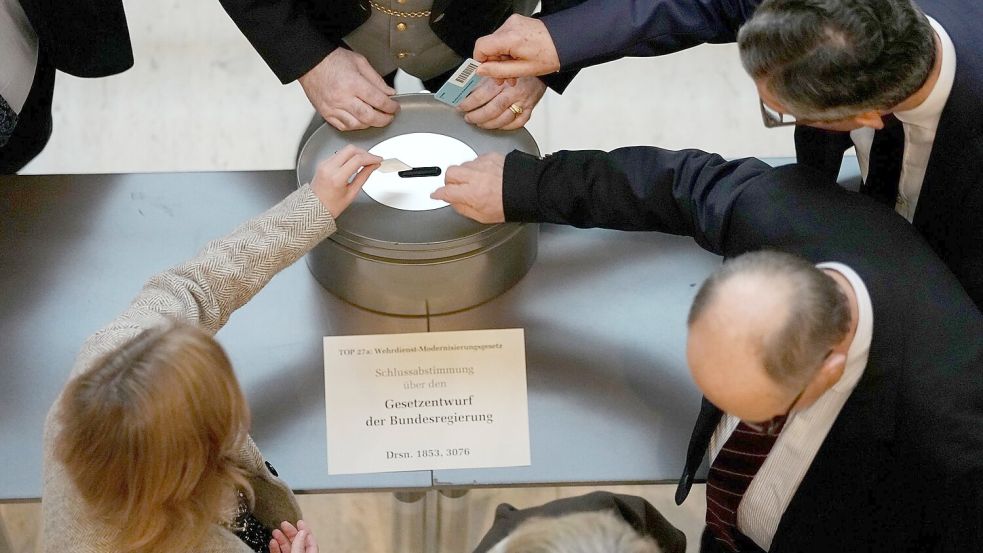 Merz hat eine knappe eigene „Kanzlermehrheit“ erreicht. Foto: Kay Nietfeld
