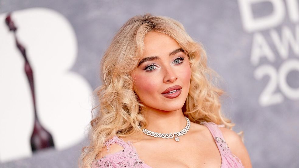 Das Weiße Haus bedient sich erneut an einem Clip des Popstars Sabrina Carpenter. (Archivbild) Foto: Scott A Garfitt/Invision/dpa