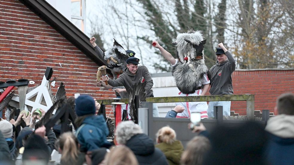 Zwei Klaasohms beginnen ihren Zug über die Insel Borkum. Foto: Lars Penning