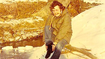 Schöfeln war bei der Jugend in Bingum beliebt. 1973 entstand dieses Bild von Paul Meyer an der Baggerkuhle in Bingum. Foto: Privat