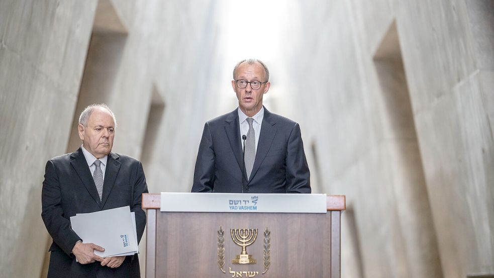 Beim Antrittsbesuch von Merz in Israel stand neben dem Besuch der Gedenkstätte auch ein Treffen mit Regierungschef Netanjahu an. Foto: dpa/Michael Kappeler