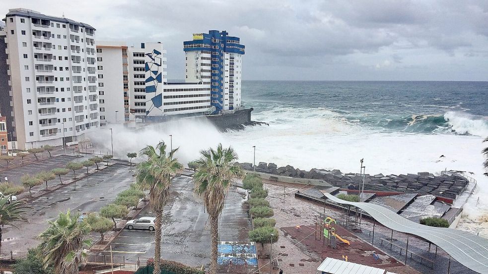 Im Herbst und im Winter ist es auf den Kanaren in Küstennähe nicht immer ungefährlich. (Archivfoto) Foto: Cedida/Europa Press/dpa