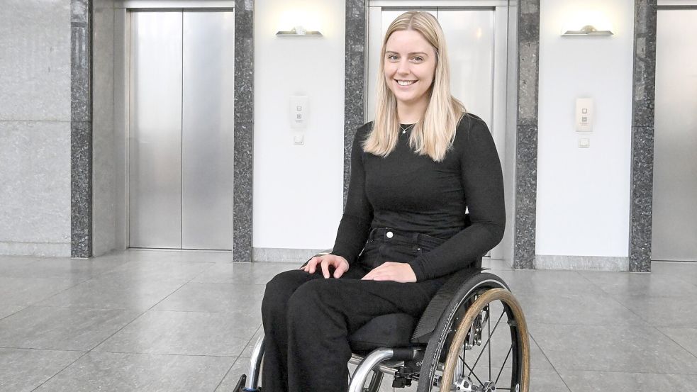 Esa-Ingenieurin Benthaus ist seit einem Unfall 2018 beim Mountainbiken von der Brust abwärts gelähmt. Foto: Felix Hörhager