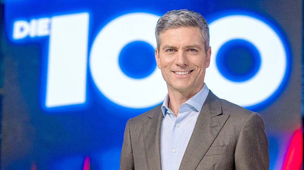 Ingo Zamperoni hat am Montag erneut durch die Debattensendung „Die 100“ geführt. Foto: NDR/Axel Herzig