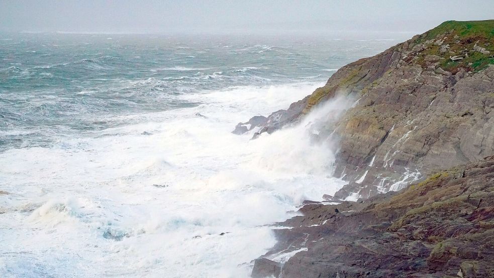 In Irland sorgen starke Sturmböen für Einschränkungen. Foto: Noel Sweeney