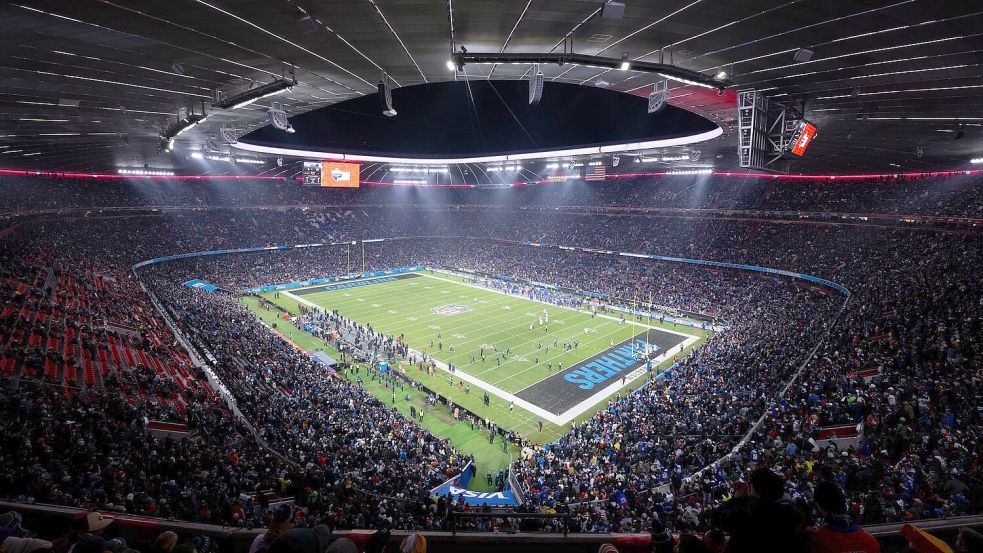 Die NFL kehrt 2026 wieder mit einem Gastspiel in die Münchner Allianz Arena zurück. (Archivbild) Foto: Sven Hoppe