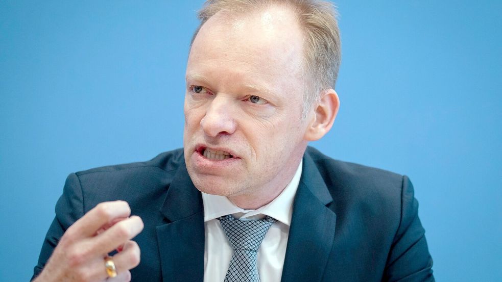 Ifo-Chef Fuest kritisiert die Bundesregierung. (Archivbild) Foto: Kay Nietfeld