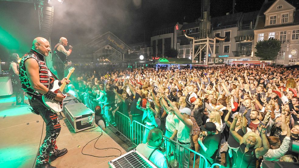 Beim Stadtfest 2022 war die Stimmung auf dem Auricher Marktplatz enorm. Foto: Stephan Friedrichs