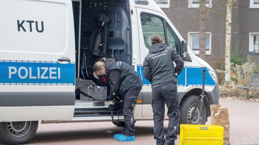 Die Fahndung nach dem Mann dauerte mehrere Stunden an. Foto: Max Lametz/dpa
