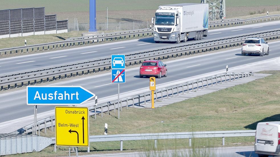 Aktuell endet die A33 bei Belm. Der geplante 9,5 Kilometer lange Autobahnabschnitt der A33-Nord soll die A1 bei Wallenhorst anbinden. Fraglich ist aber, ob die Autobahn gebaut wird. Frühestens könnte die A33-Nord bis 2033 fertiggestellt werden. Foto: Jörn Martens