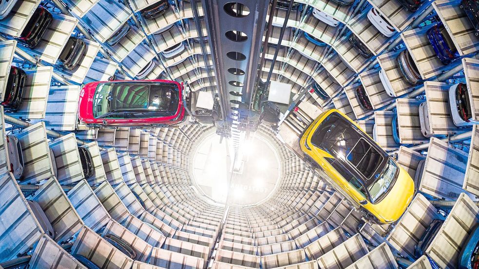 Der operative Gewinn der deutschen Autobauer sackte im dritten Quartal weiter ab. (Symbolfoto) Foto: Moritz Frankenberg