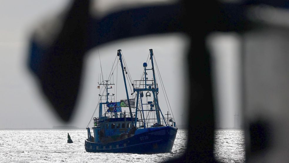 Fischer warten jährlich auf die EU-Entscheidungen zu erlaubten Fangmengen. (Symbolbild) Foto: Frank Molter/dpa