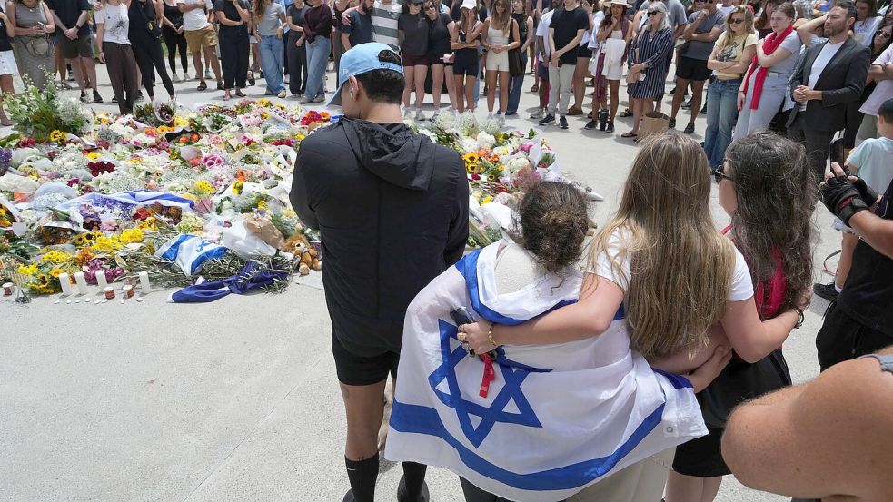 In Australien herrscht am Tag nach dem verheerenden Anschlag tiefer Schock. Foto: Mark Baker/AAP/dpa