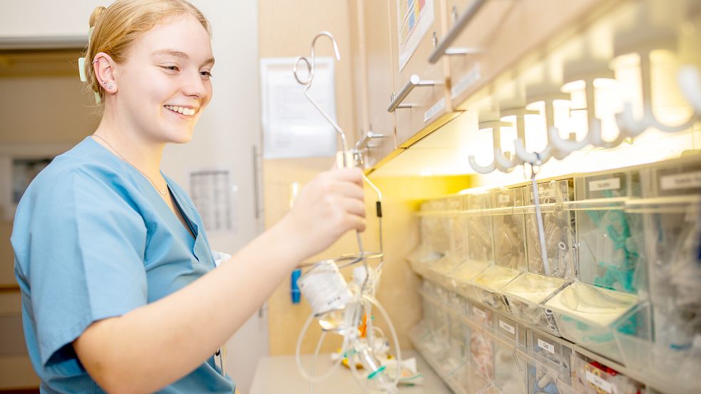 Motivierte Auszubildende und Mitarbeitende werden im Klinikum Leer in verschiedenen Berufen gesucht.