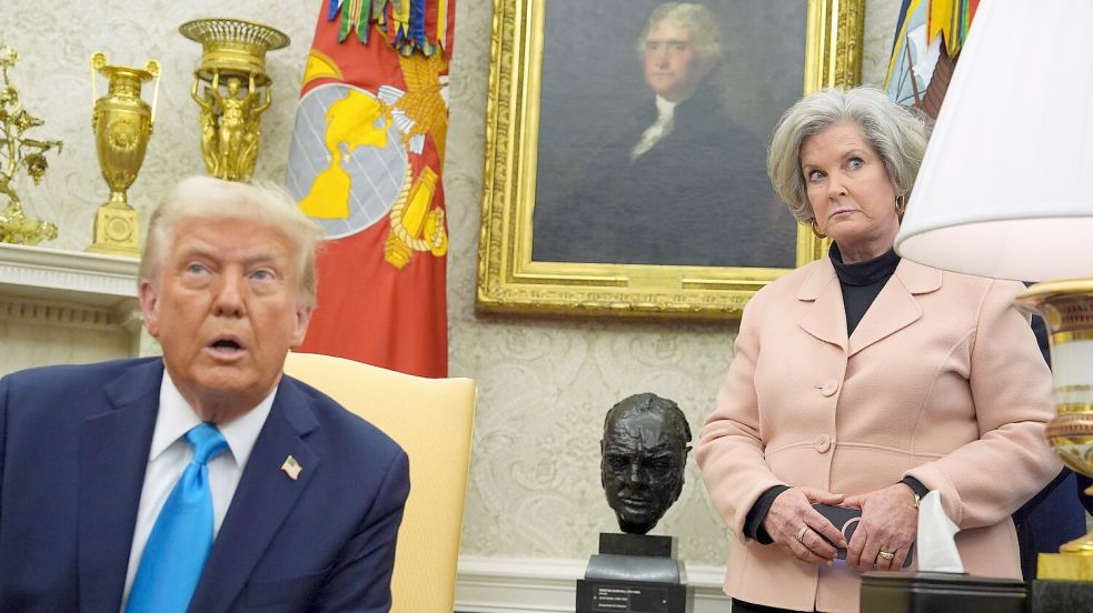 Die Stabschefin des Weißen Hauses, Susie Wiles, hat überraschend einen Einblick in den innersten Machtzirkel der US-Regierung gegeben. (Archivfoto) Foto: Evan Vucci/AP/dpa