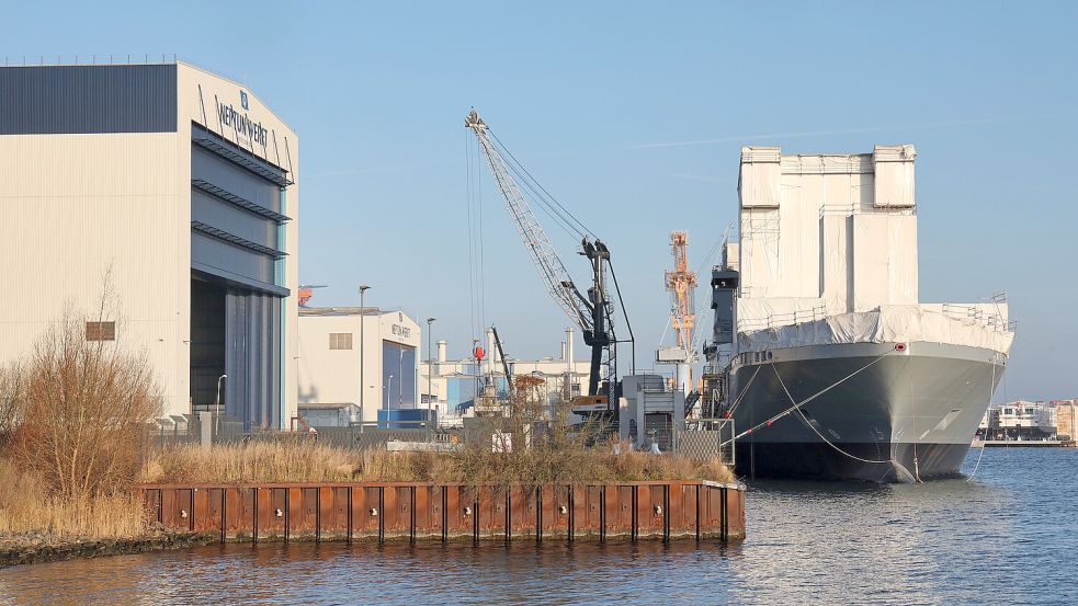 Die Meyer Werft in Papenburg sorgte für eine heftige Debatte im Landtag. Foto: dpa/ Bernd Wüstneck