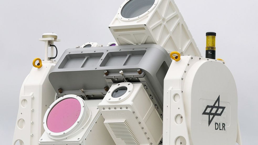 Nach Regierungsangaben haben Drohnensichtungen an wichtigen Einrichtungen in Deutschland seit Beginn des Ukraine-Kriegs stark zugenommen. (Archivbild) Foto: Jan Woitas