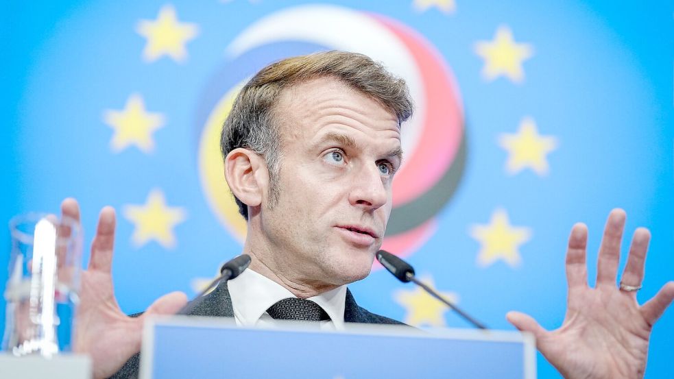 Macron will, dass Fake-Konten schneller aus sozialen Netzwerken entfernt werden (Archivbild). Foto: Kay Nietfeld/dpa