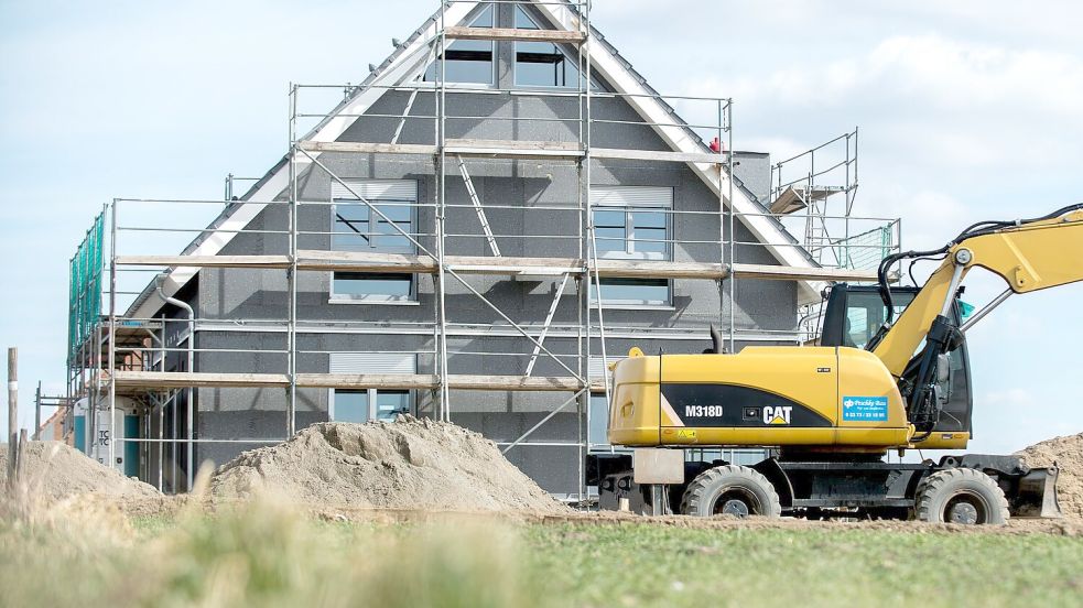 Die Baugenehmigungen ziehen wieder an - gerade bei Einfamilienhäusern (Archivbild) Foto: picture alliance/dpa